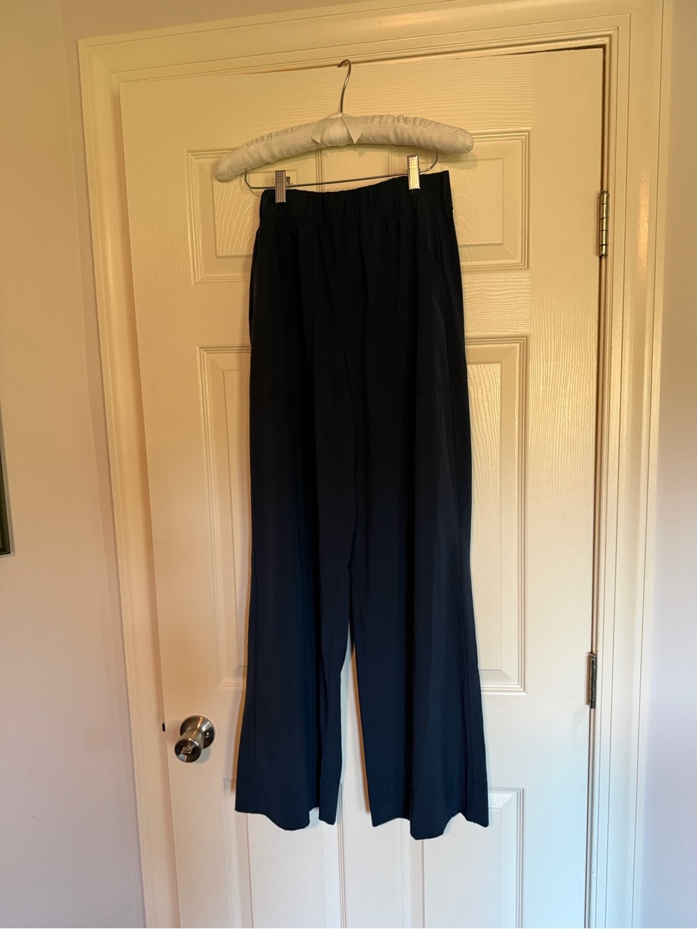 Beyond Yoga Navy Wide Leg Pull-On Pants